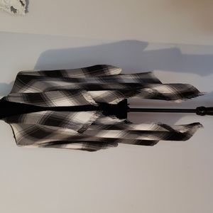 Maurices Plaid Kimono Size Medium